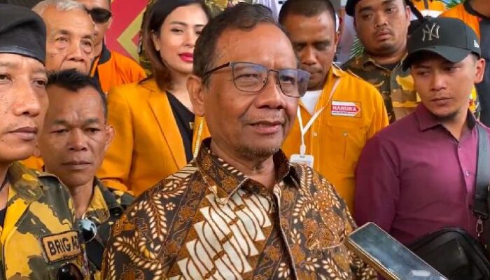 Di Lirboyo, Mahfud MD Singgung Koruptor Triliunan: Potong Tangan Bukan Solusi