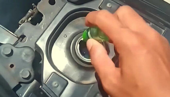 Viral Minyak Kayu Putih Dicampur Bensin Bikin Irit, Pakar IPB Buka Fakta Sebenarnya